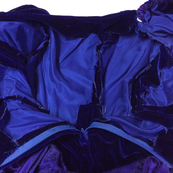 Women’s Vintage 90’s Blue Velvet Brocade dress - Picture 13 of 13